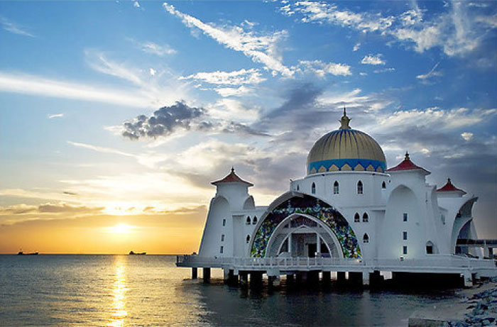 Mosquée sur l´eau, Selat Melaka en malaisie 3